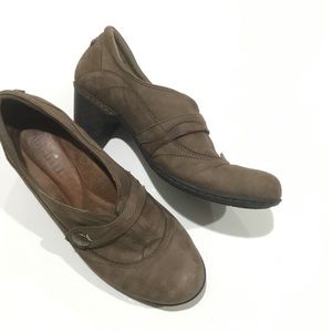 ✅SOLD✅CobbHill  tan leather Clogs heels sz 9.5